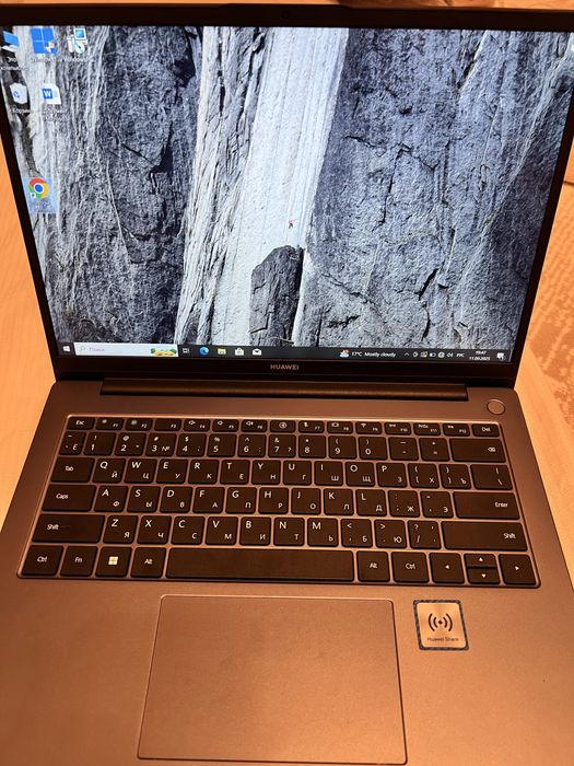 Ноутбук HUAWEI экран 14