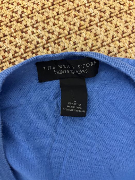 Свитер V воротник (размер М)