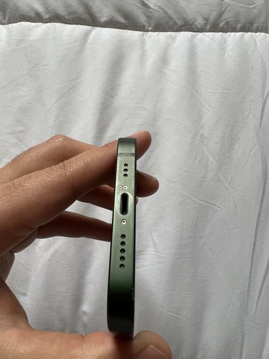 Iphone 13 128гб. С коробкой