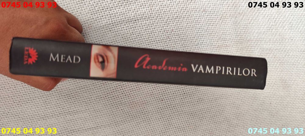 carte carti academia vampirilor richelle mead