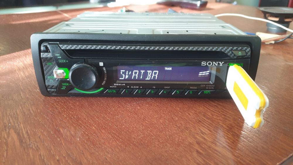 Авто радио плеър музика за кола Сони Sony CD MP-3 USB AUX