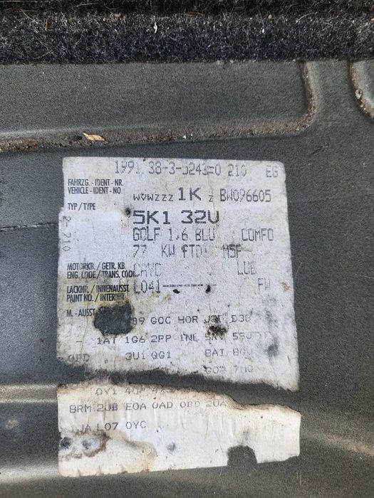 dezmembram volkswagen golf 6 2012 1.6 tdi