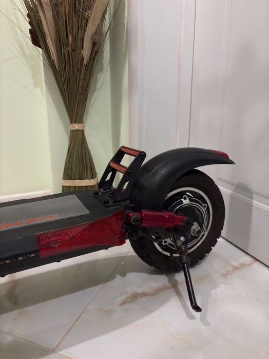 Електричекса тротинетка Kugoo M4 Pro КАТО НОВА