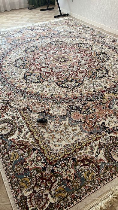 Ковер турецкий в отличном состоянии