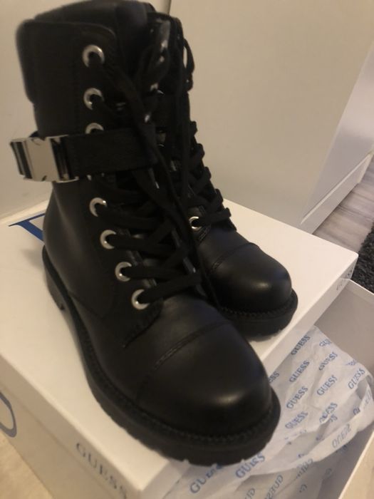 Ghete / bocanci Guess piele marimea 35,originale!
