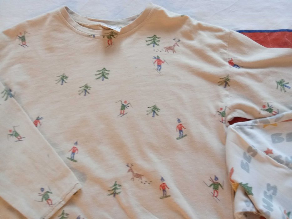 Две ватирани блузи  5 г. за 5 евро.