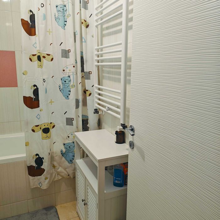 Închiriez apartament 2 camere | Pet Friendly | Loc de parcare | Centrală proprie