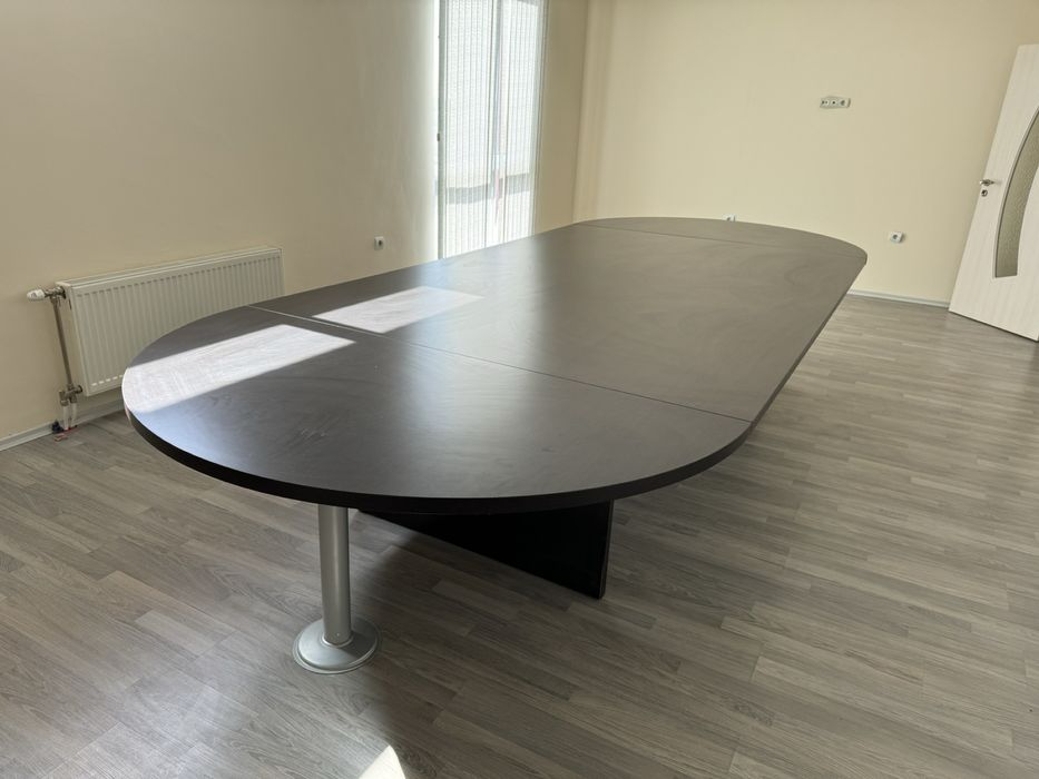 Уникат Голяма Конферентна Маса