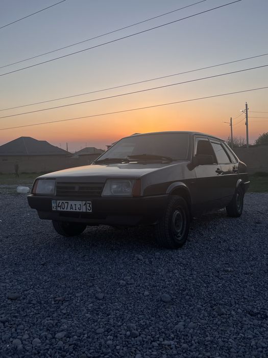 Продам машину ваз 21099