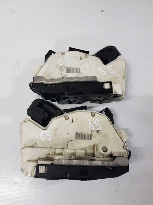 Broasca spate stanga dreapta Skoda Octavia 3 Combi