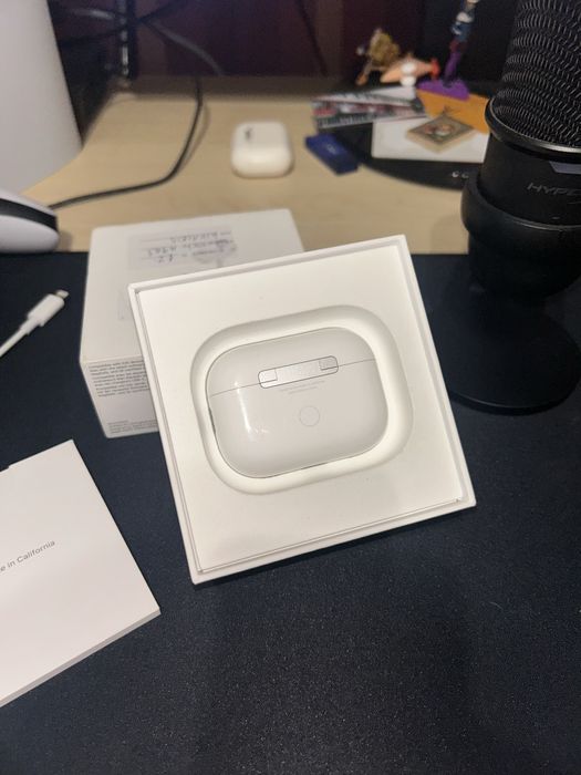 Apple AirPods Pro (2nd Gen) С една година гаранция