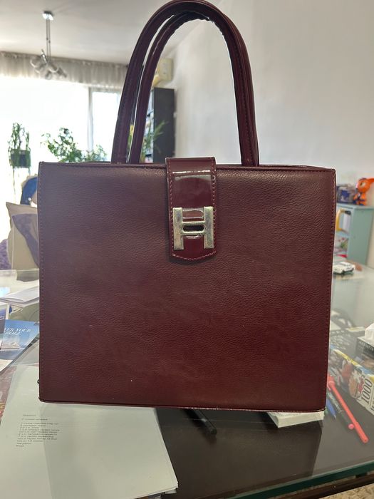 Продавам дамска чанта