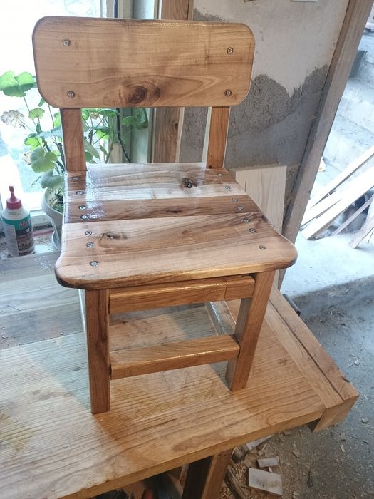 Продавам столчета