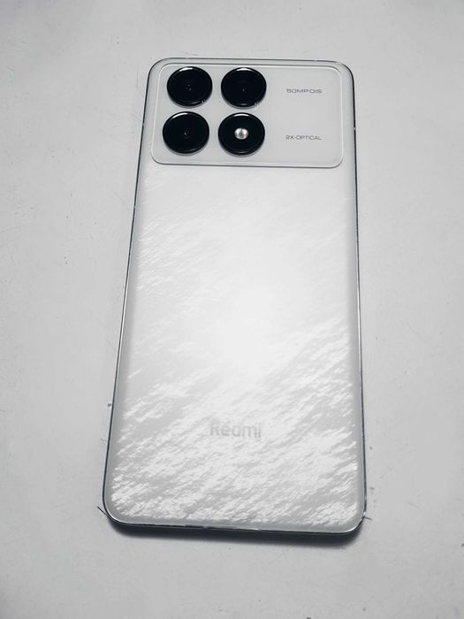 Redmi K70 Pro 12/256 ГБ
