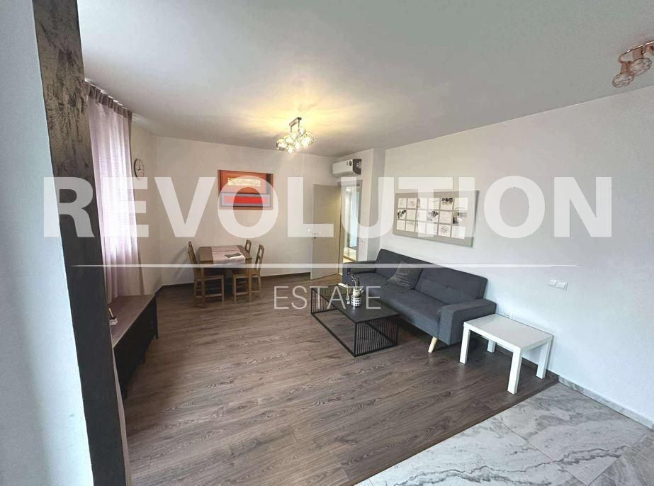 Дава се под наем Двустаен апартамент в Варна, Лятно кино Тракия - 72 кв.м за 598.23 € - Снимка #1