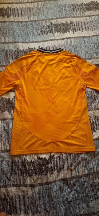 Tricou oficial adidas , fara nume
