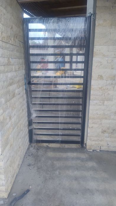 Lucrari din fier forjat și tabla decupata și automatizări porți