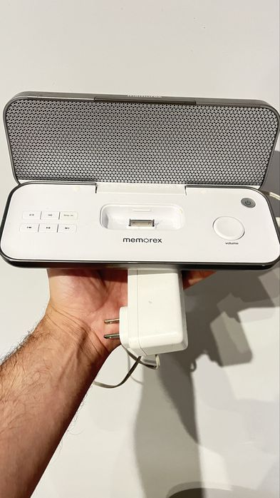 Портативна докинг станция (тонколона) за Iphone