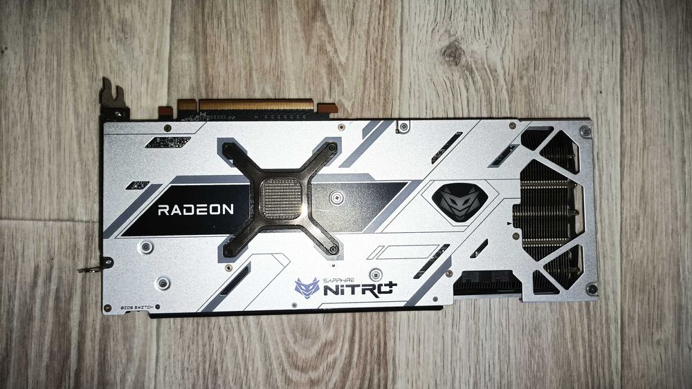 Видеокарта Sapphire RX 6800 16Gb NITRO+