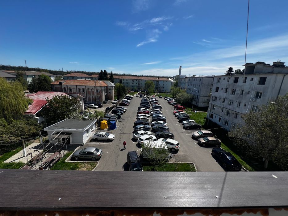 Apartament 3 camere la cheie Onești
