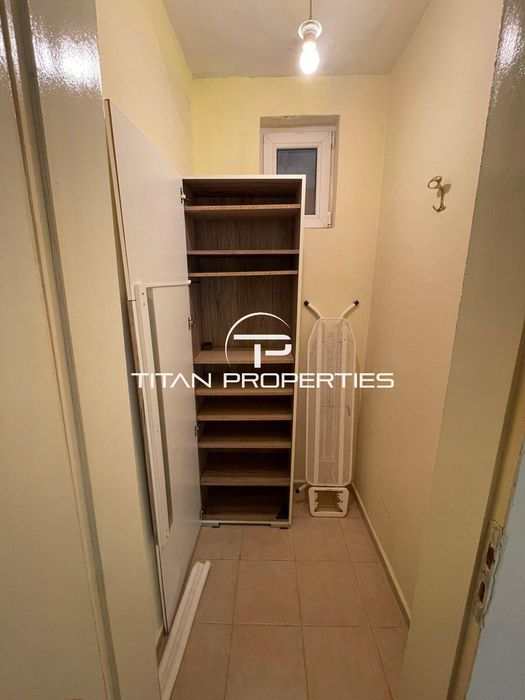 Дава се под наем Двустаен апартамент в Бургас, Възраждане - 70 кв.м за 357 € - Снимка #2