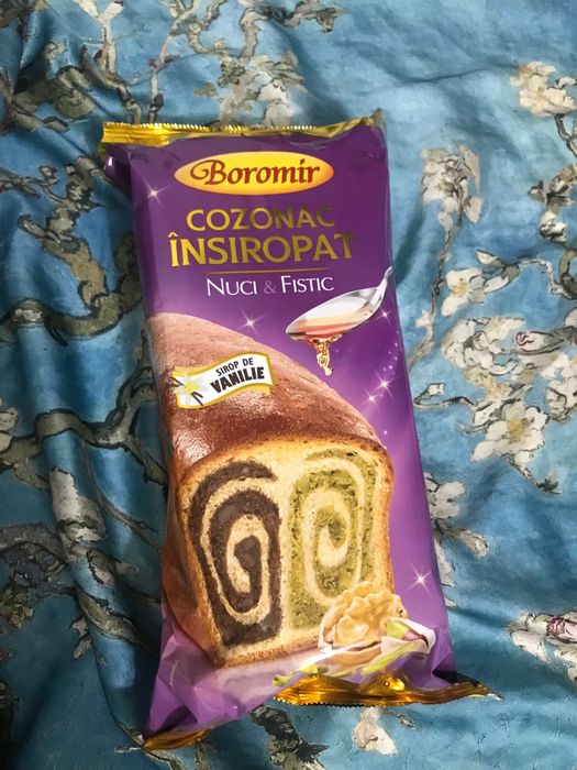 Cozonac Boromir Fistic si Nuca