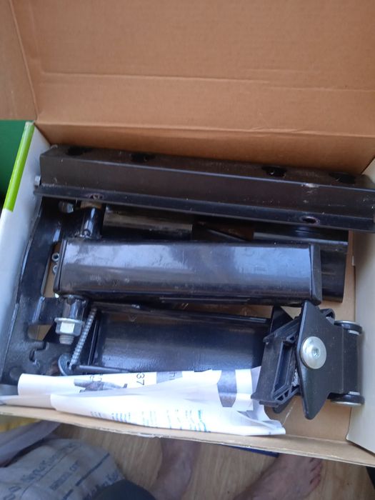 Крепление ножки на телевизор