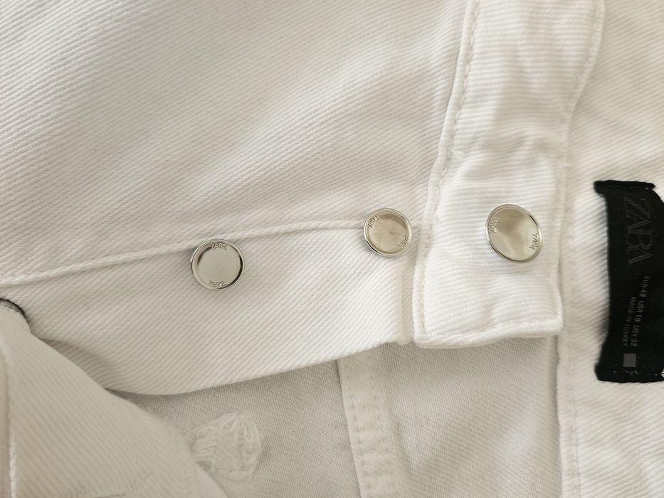 Blugi zara nr. 42
