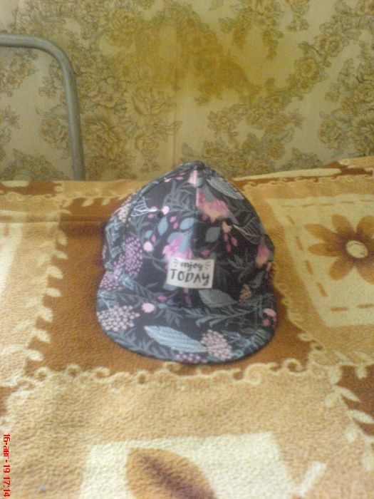 Продам кепку женскую