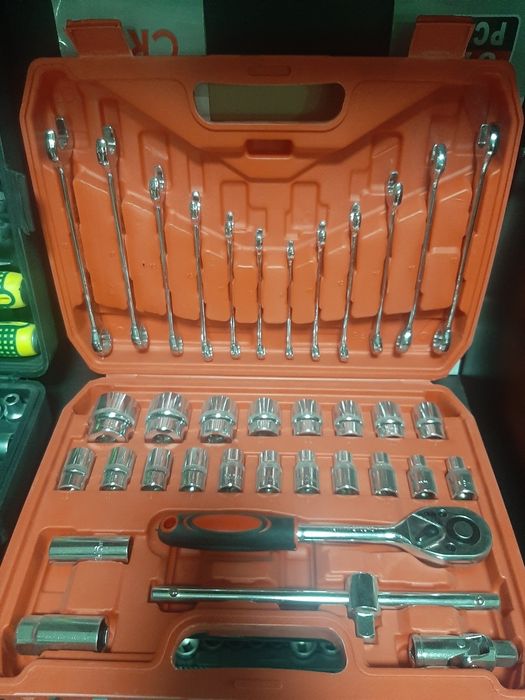 Набор инструментов CRV- 37