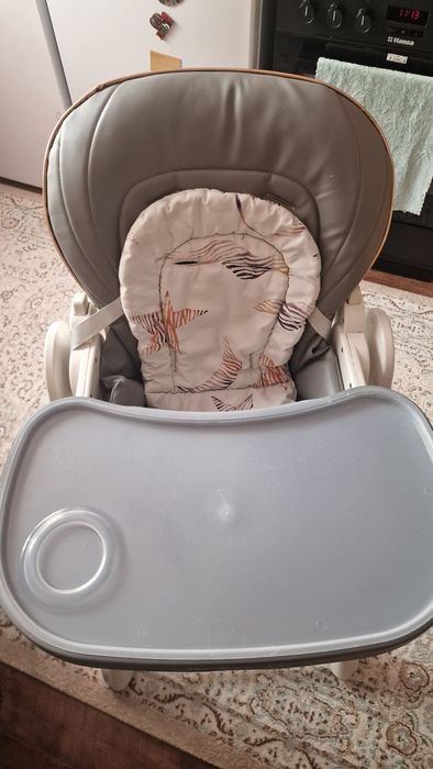 Детский стул для кормления