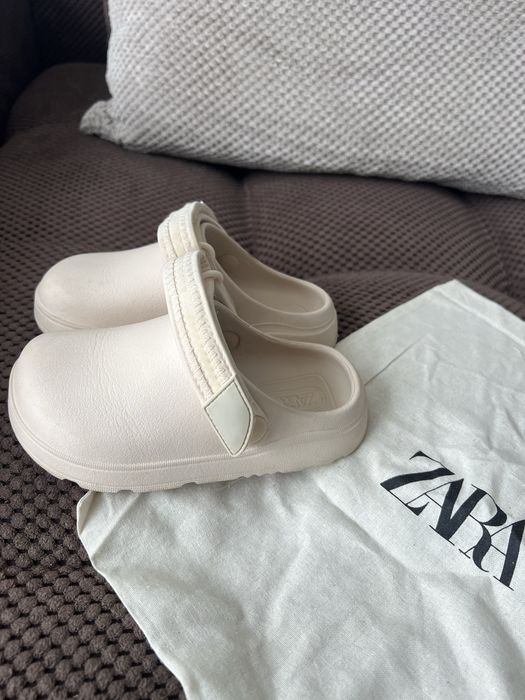 Сандали Zara номер 26