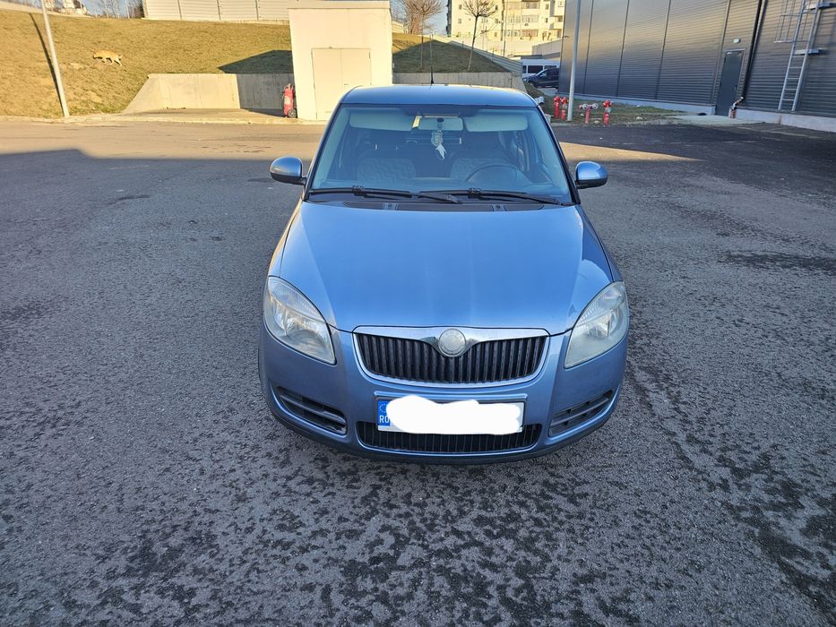 Vând Skoda Fabia