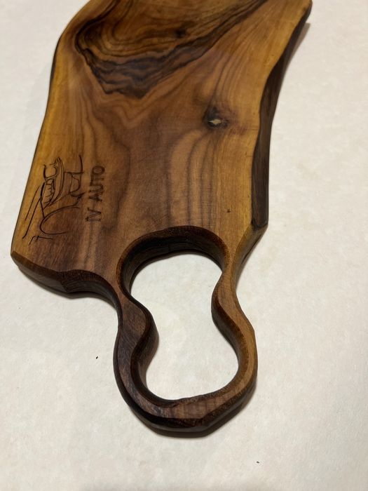 Лазарно гравирани дъски за мезета от орех