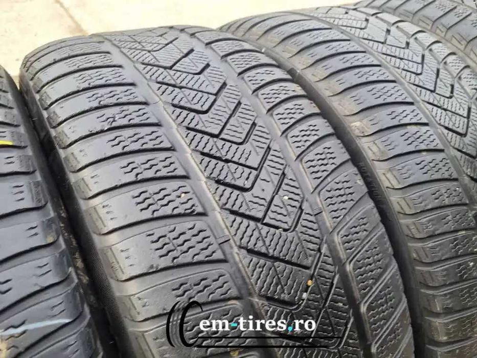 SET 4 Anvelope Iarna 275/45 R20 PIRELLI Scorpion Winter 110V - Runflat