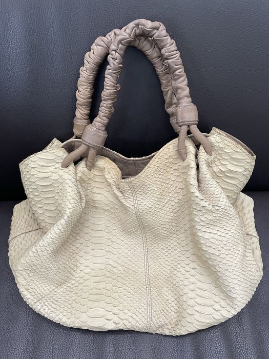 Дамска кожена чанта