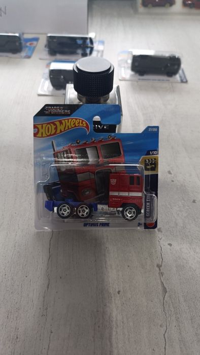 Hot Wheels машинки