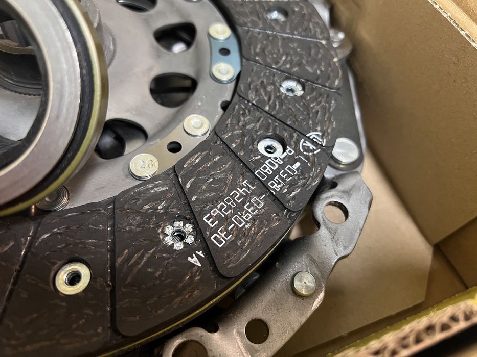 Нов съединител комплект за Bmw E46 330d-184кс/320d-150кс и 330XD 184кс