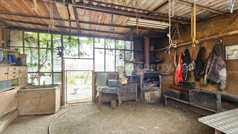 Продава се Промишлена сграда в Средец - 5500 кв.м за 15 €/кв.м - Снимка #14