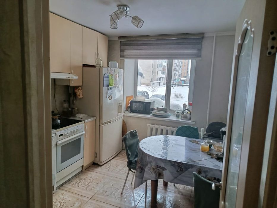Продам Квартира 3 комнатную