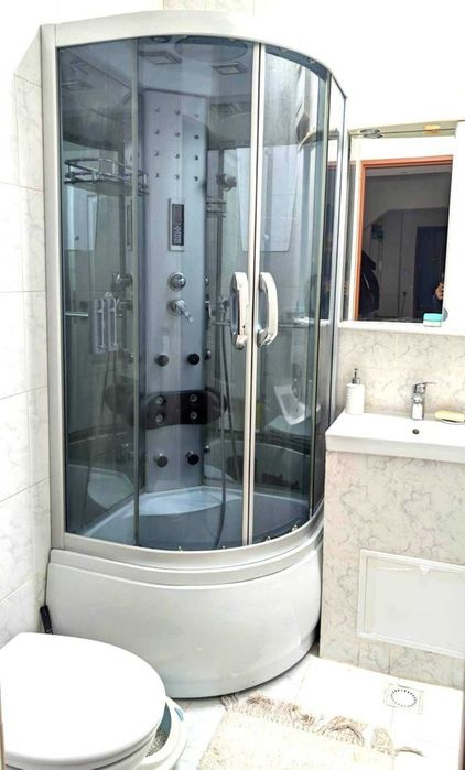 Confort si locatie excelenta – 4 camere, AC, centrala termica in con
