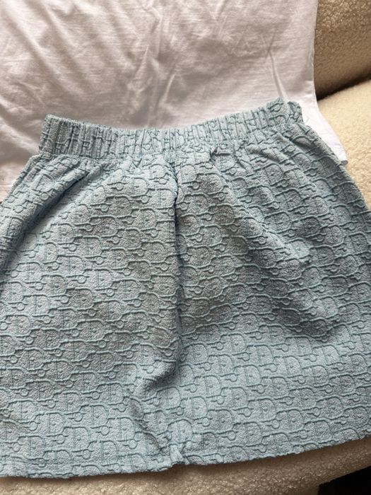 Пола и блузка Cristian Dior