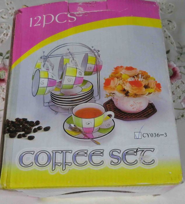 Чашечки кофейныес блюдцами, форма  СССР                  .