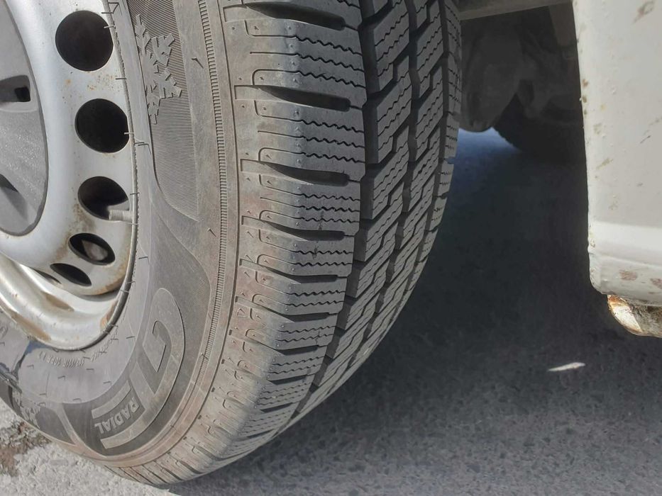 WV Crafter хладилен бус с рафтове