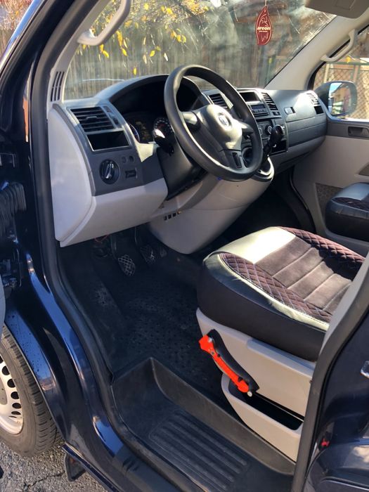 VW Transporter T5,2011, 140 cp