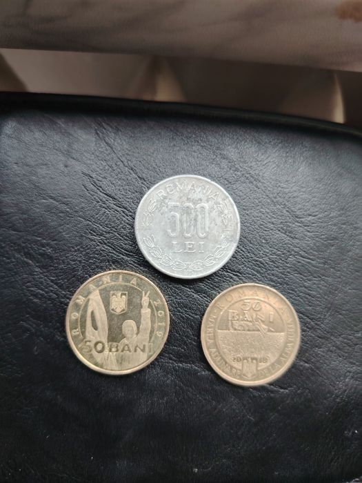 Vând 3 Monede stare bună