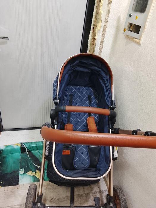 Коляска в отличном состоянии