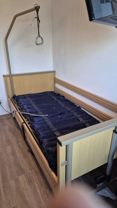 Pat Electric pentru uz Sanitar + saltea antiescare