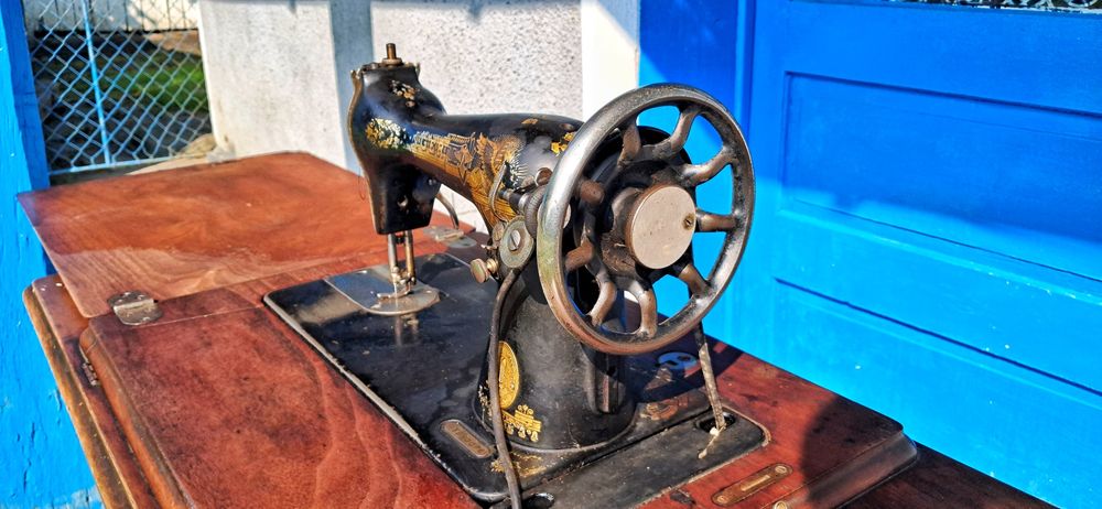 Mașină de cusut Singer- Vintage