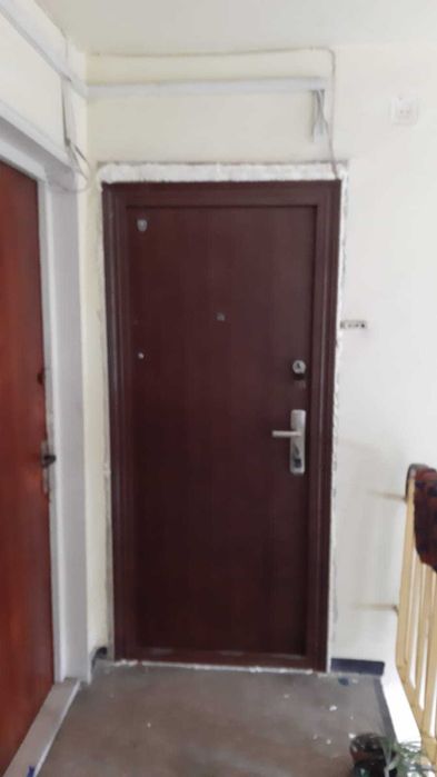 Usi metalice cu 2 inchideri 1200 montaj inclus